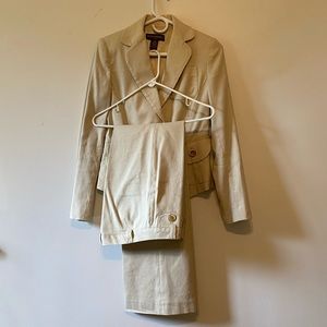 Spring/Summer Women’s Suit